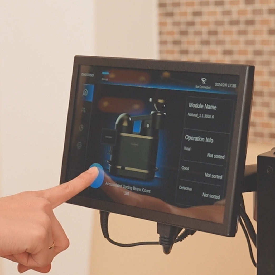 Operating avercasso's coffee sorter via touchpanel, no presets, no tweaking, just effortless automation